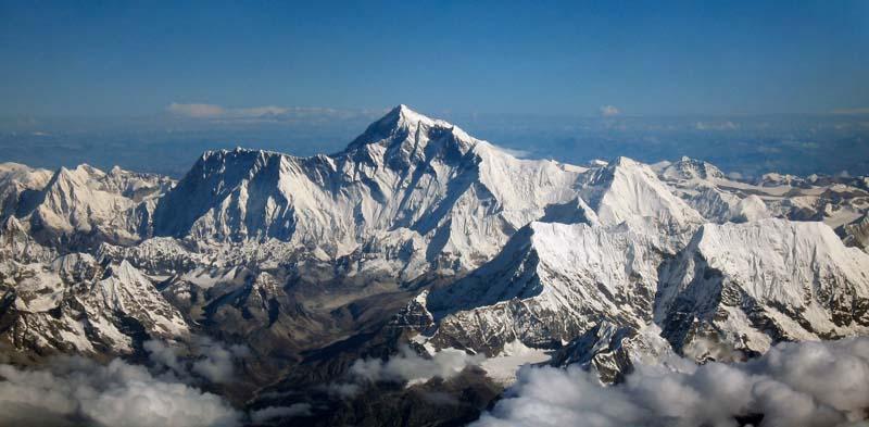 Mont Everest zatvoren za ekspedicije