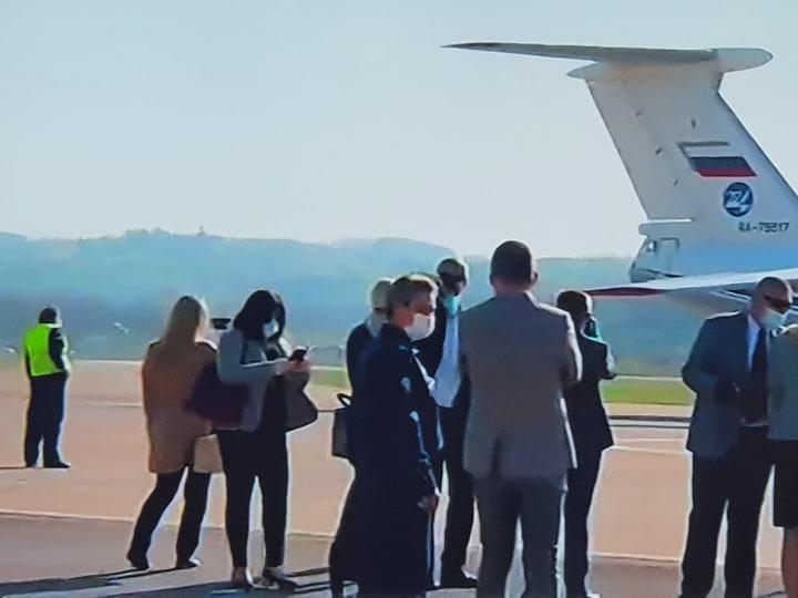 Avion sletio na aerodrom Mahovljani - Avaz