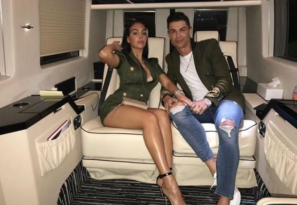 Ronaldo i Georgina uživaju u privatnom avionu - Avaz