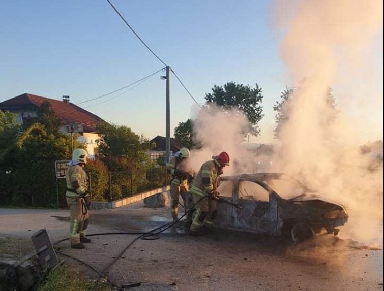 Opel je izgorio za nekoliko minuta - Avaz