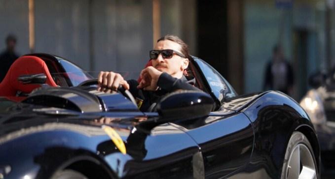 Ibrahimović se provozao u luksuznom Ferrariju - Avaz