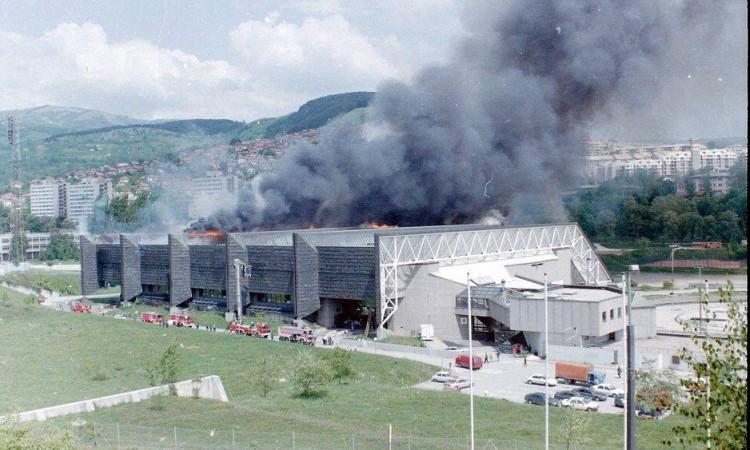 Na današnji dan prije 28 godina zapaljena dvorana Zetra