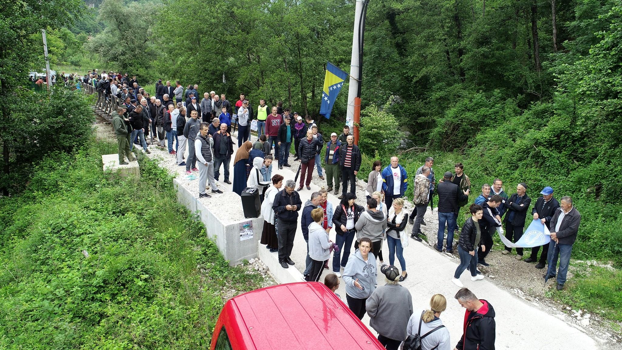 Stotine građana na protestima protiv izgradnje mini hidrocentrala na Neretvici