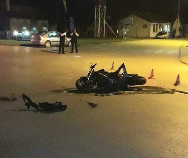 Mladići povrijeđeni na motociklu