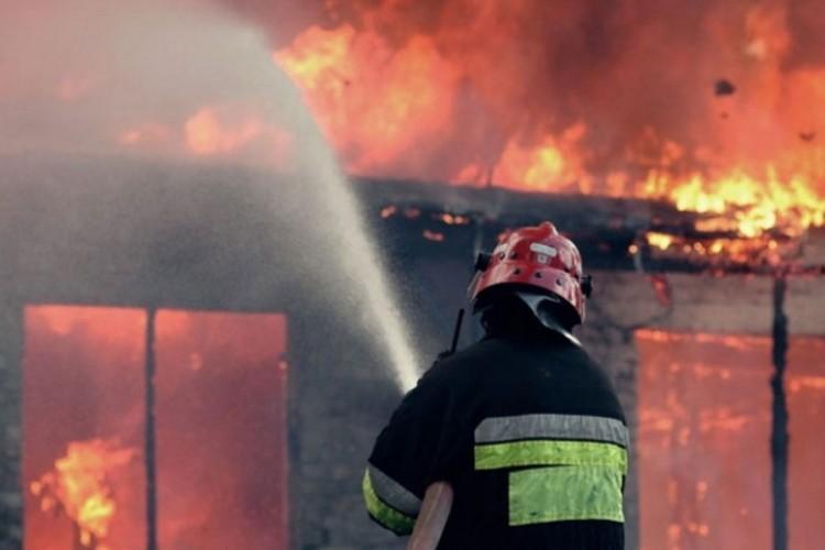 Vatrogasci spriječili širenje požara - Avaz