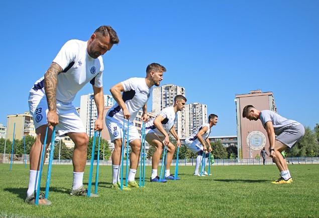 Plavi će danas od 18.30 sati obaviti još jedan trening na pomoćnom terenu stadione Grbavica - Avaz