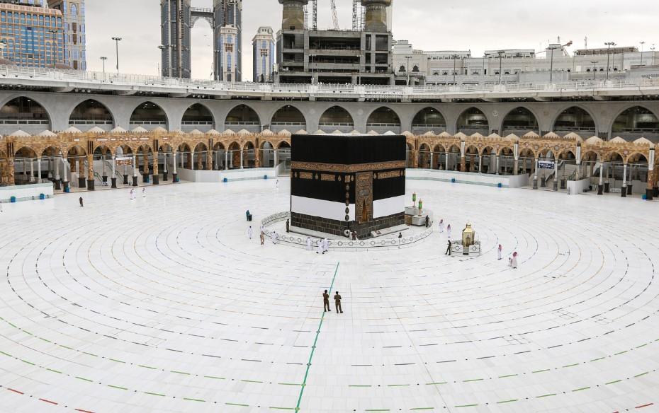 Hadž počinje u Meki: Ove godine će sudjelovati samo 10.000 vjernika