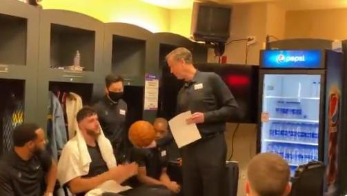 Trener Portlanda utučenom Nurkiću poklonio košarkašku loptu u čast njegove preminule nane