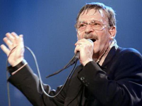 Da je živ Davorin Popović slavio bi danas 74. rođendan: Slušaj, da ti pjevač nešto kaže