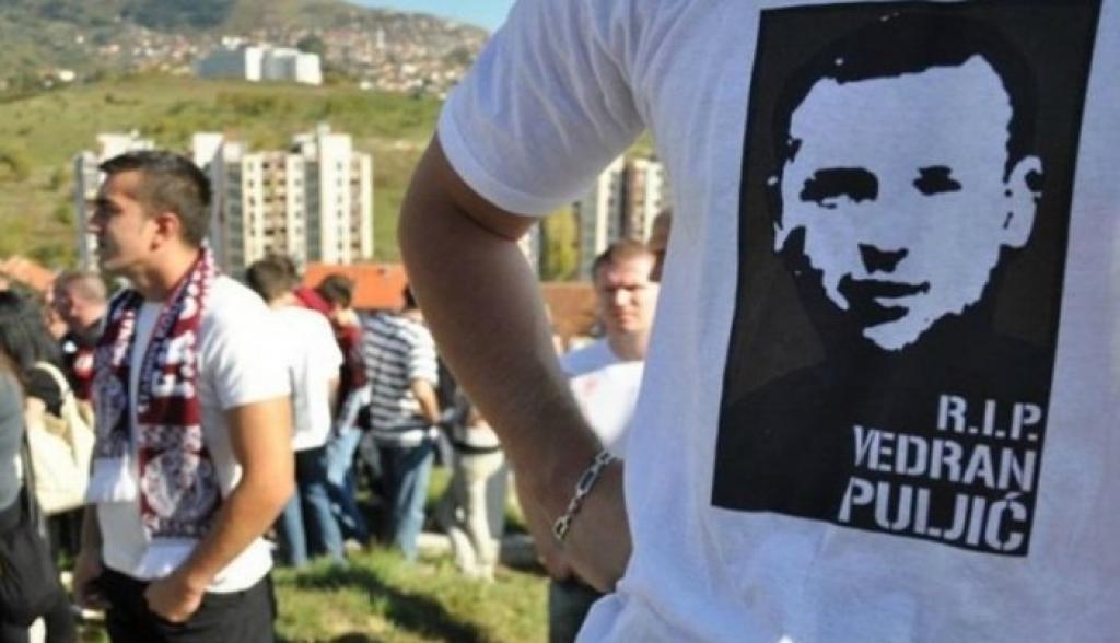 Prošlo je 11 godina od ubistva Vedrana Puljića, navijači FK Sarajevo poručili: "Živjet ćeš vječno u nama"