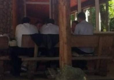 Komšić i Novalić su 11. jula, nakon komemoracije u Srebrenici, našli su se na zajednički ručak u restoranu "Rumeni" kod Kladnja - Avaz