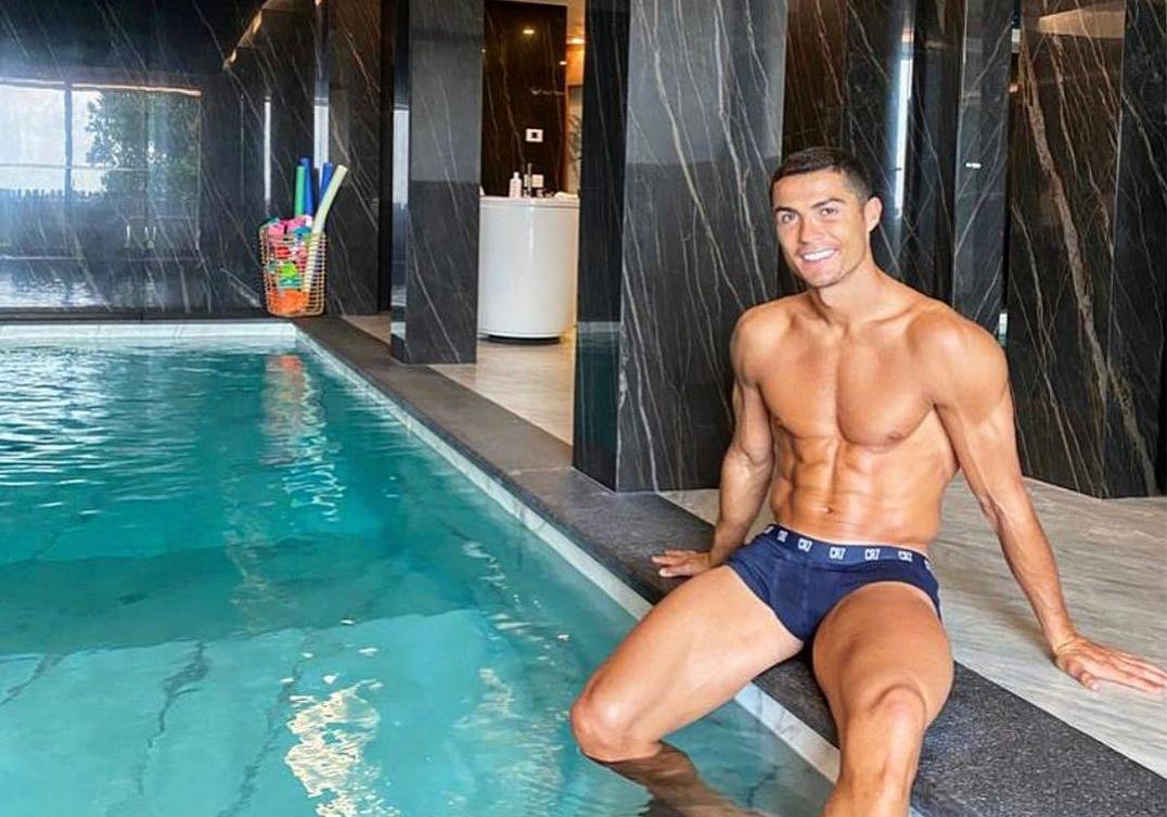 Ronaldo iz bazena poslao poruku ministru Spadafori
