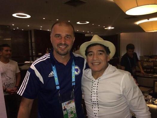 Karabeg i Maradona - Avaz