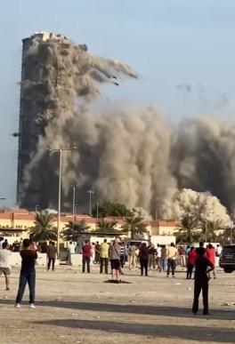 U Abu Dabiju uništena četiri tornja za samo nekoliko sekundi