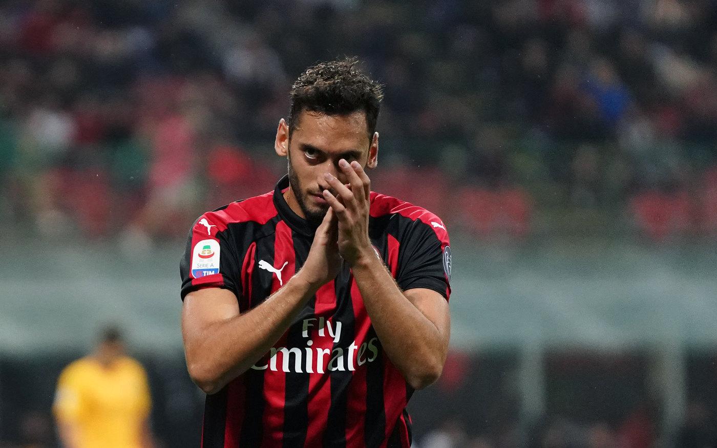 Novi problem za Milan, još dva igrača zaražena koronavirusom