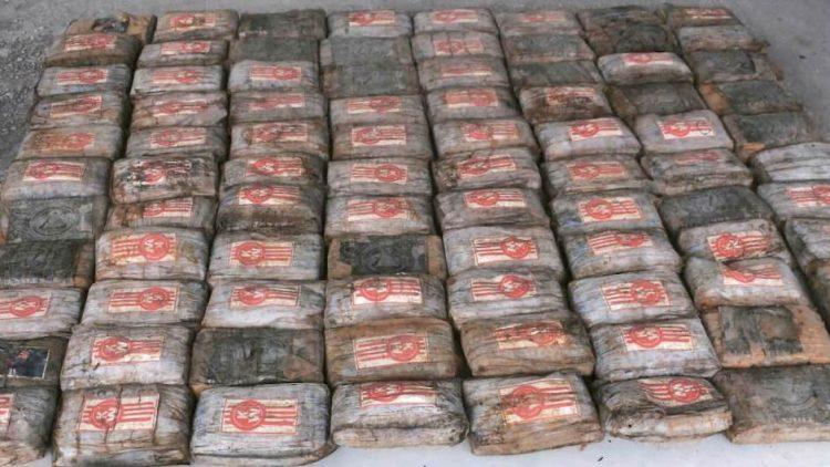 U Solunu zaplijenjen kokain vrijedan 100 miliona eura, uhapšeni Hrvat i Albanac