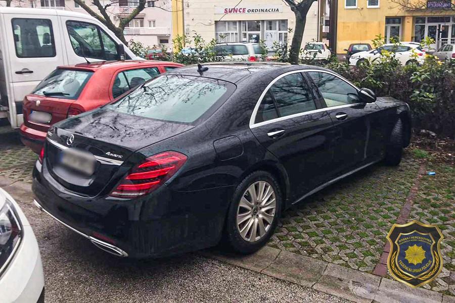 Istražitelji FUP-a pronašli skupocjeni Mercedes koji je ukraden u Njemačkoj, uhapšena dvojica automafijaša