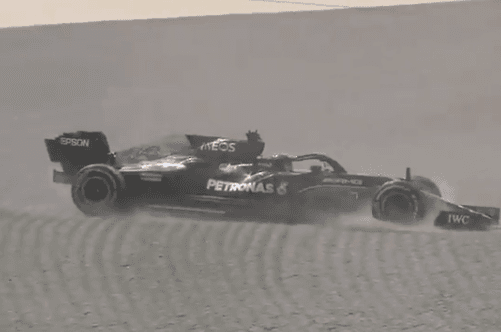 Hamilton izletio sa staze u Bahreinu