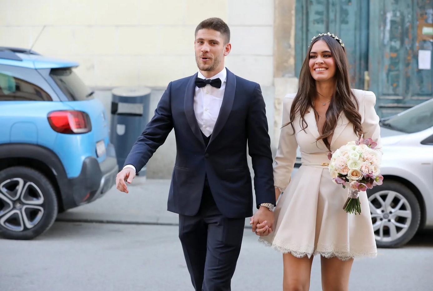 Andrej Kramarić potpisao ugovor života: Mia zablistala u kratkoj vjenčanici