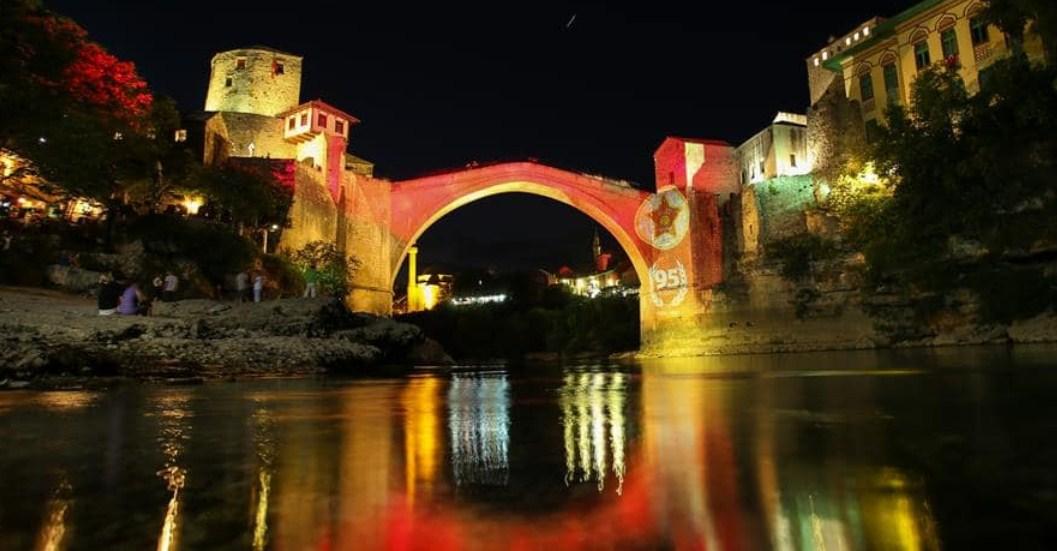 Stari most večeras - Avaz