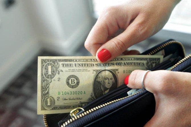 Ženi nakon 46 godina vraćen izgubljeni novčanik