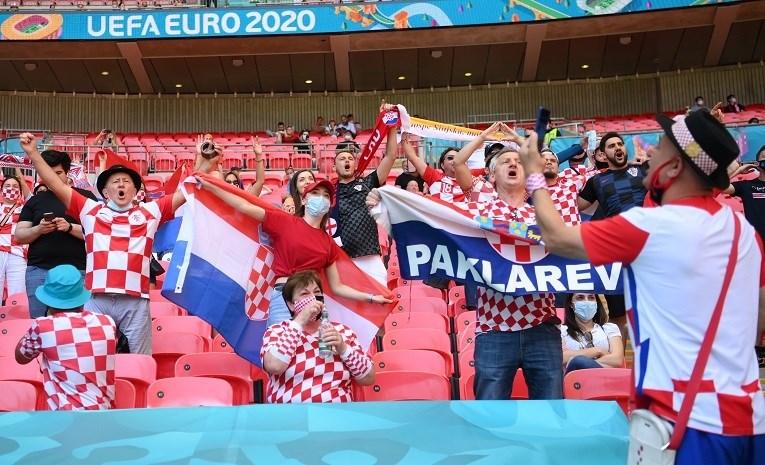 Hrvatski navijači na tribinama Vemblija - Avaz