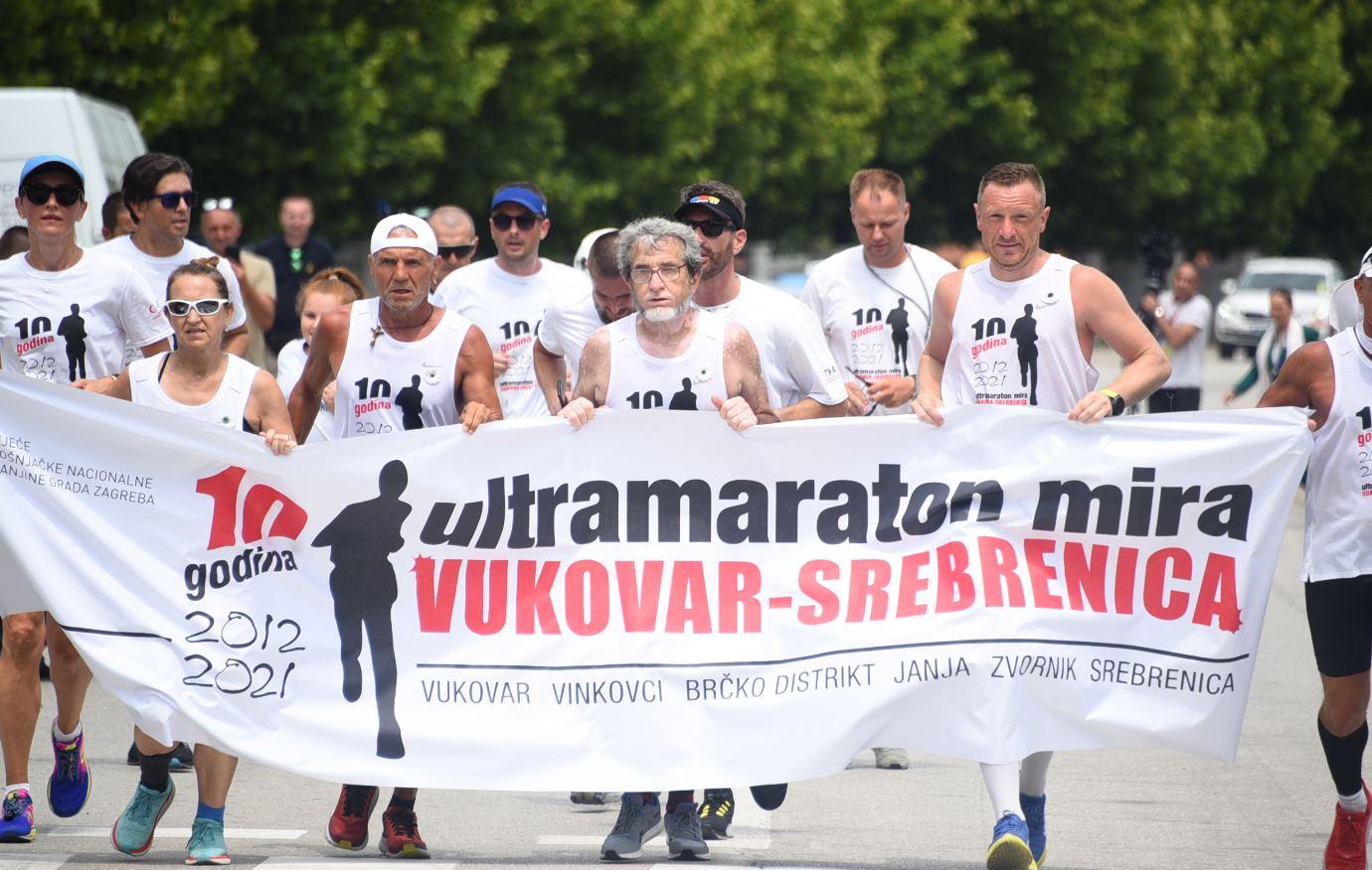 Ultramaratonci iz Vukovara stigli u Potočare
