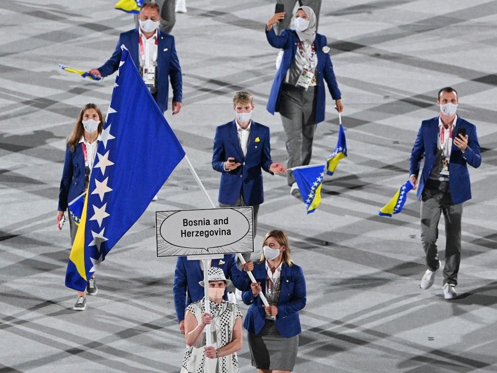 Cerić i Tuka su nosili zastavu BiH na današnjoj ceremoniji - Avaz