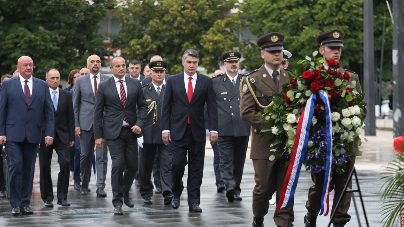 Hrvatska obilježava godišnjicu "Oluje", centralna svečanost u Kninu