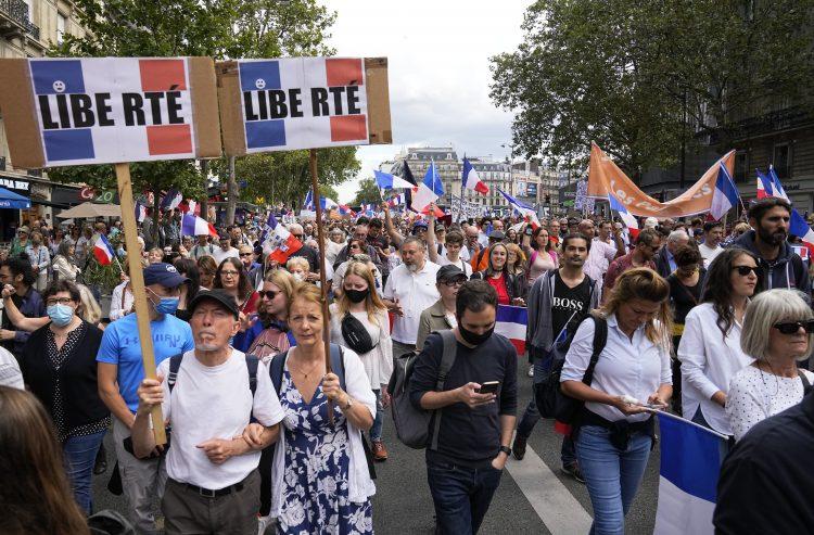 U Francuskoj najavljeno 140 protesta zbog epidemioloških mjera