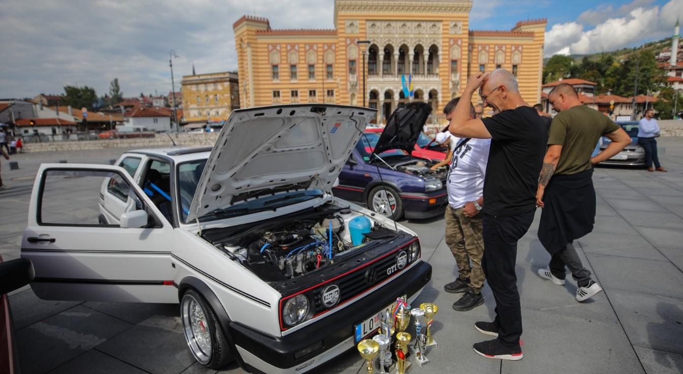 Golf Fest u Sarajevu okupio ljubitelje najpopularnijih VW automobila iz regije