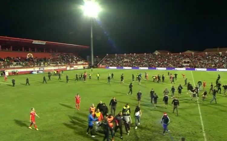Utakmica u Mostaru je prekinuta jer policija nije htjela garantovati bezbjednost na stadionu - Avaz