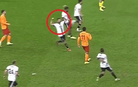 Pjanić likuje nakon što je njegov golman odbranio penal Mohamedu - Avaz