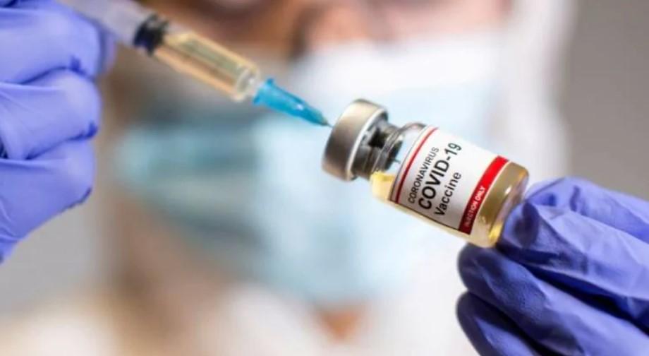 Kompanije su počele raditi na novim vakcinama protiv omikron varijante koronavirusa - Avaz