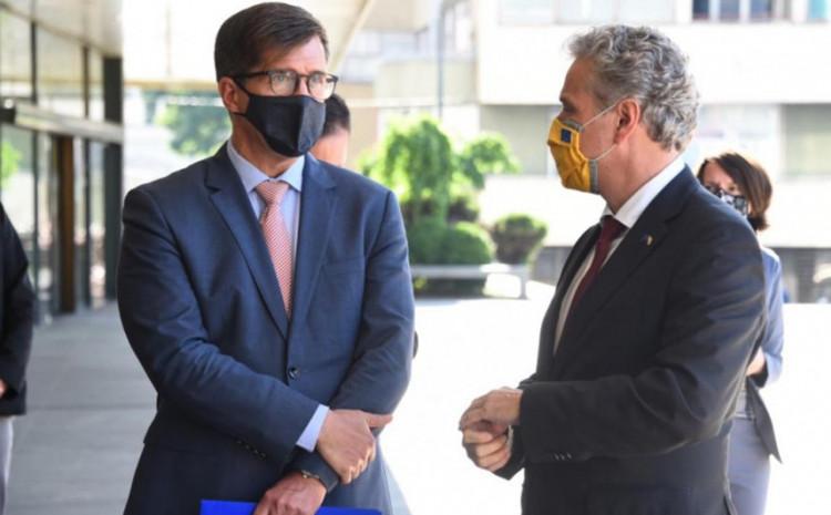 Izbjegnut skandal: Svečana sjednica na kojoj će Nelson i Satler biti proglašeni počasnim građanima Mostara i zvanično zakazana