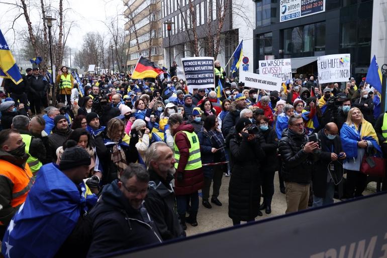 “Quo vadis, Bosna?”: Danas protesti u Štutgartu za jedinstvenu BiH