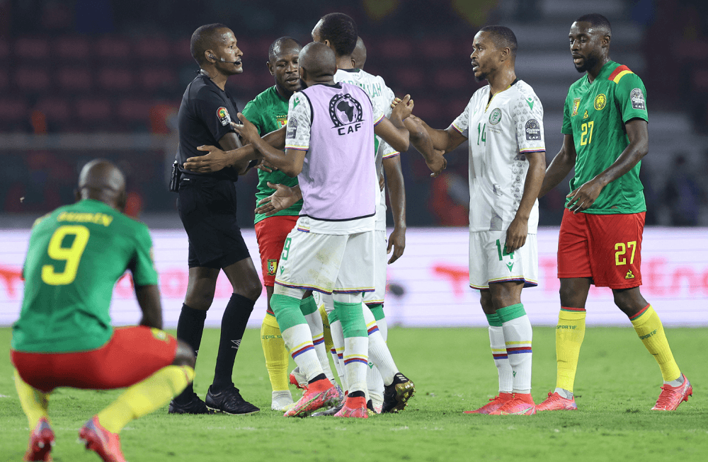 Komori s igračem manje i lijevim bekom na golu pružili dobar otpor Kameruncima