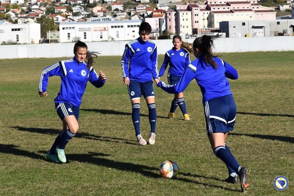 Sa treninga nada bh. ženskog fudbala - Avaz