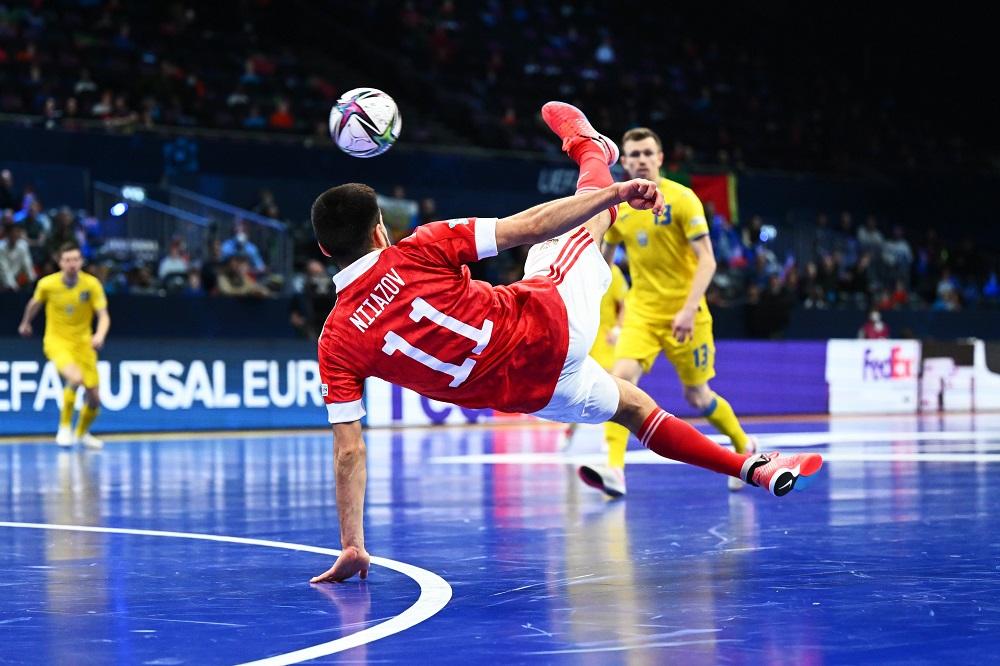 Rusija u finalu, Ukrajina promašila penal minut do kraja
