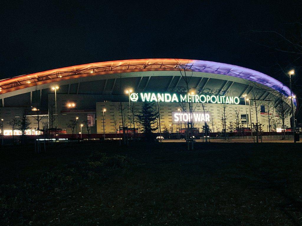 Stadion Wanda Metropolitano Atletico Madrida osvijetljen je u nacionalnim bojama Ukrajine - Avaz