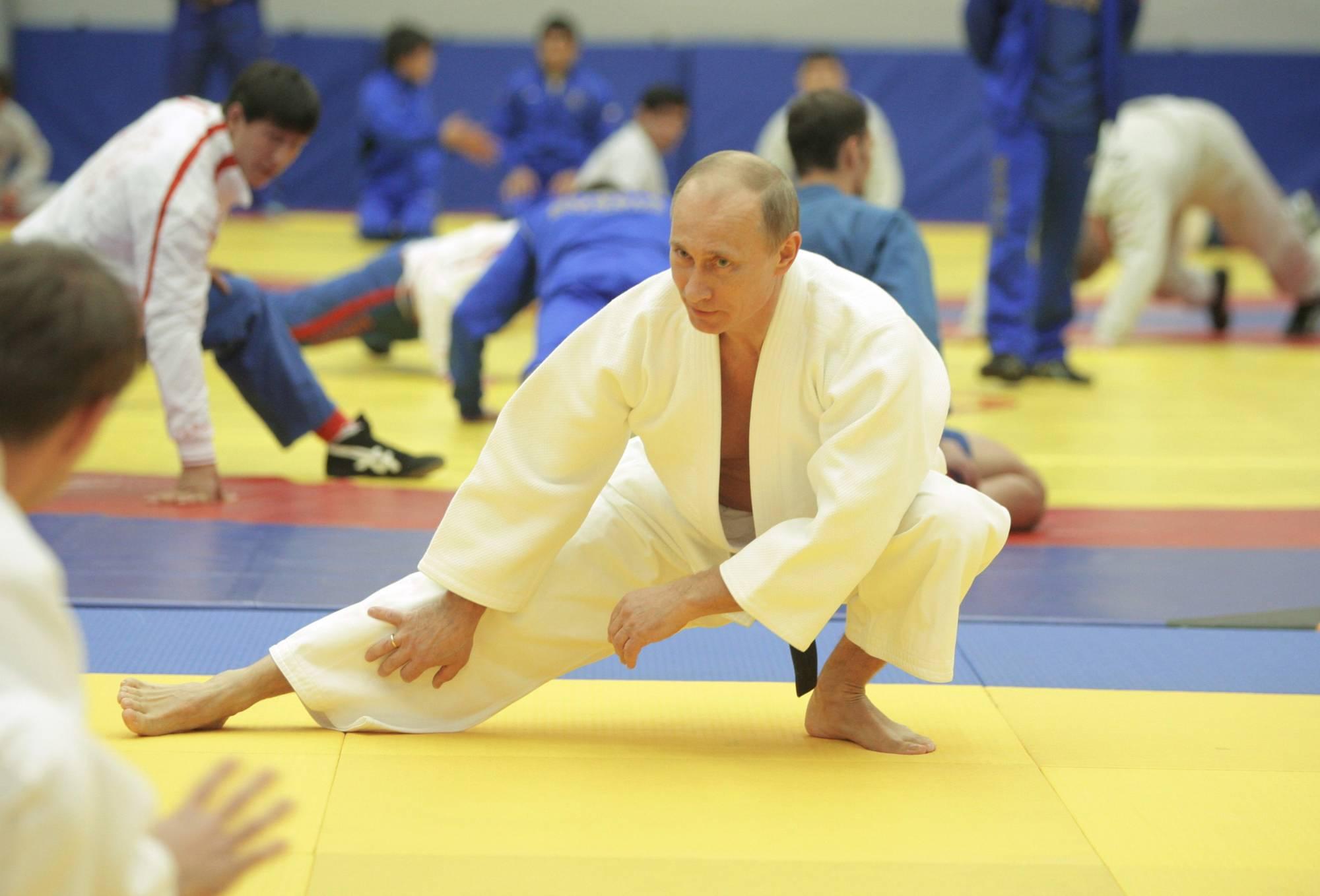 Putinu oduzet počasni crni pojas u tekvondou
