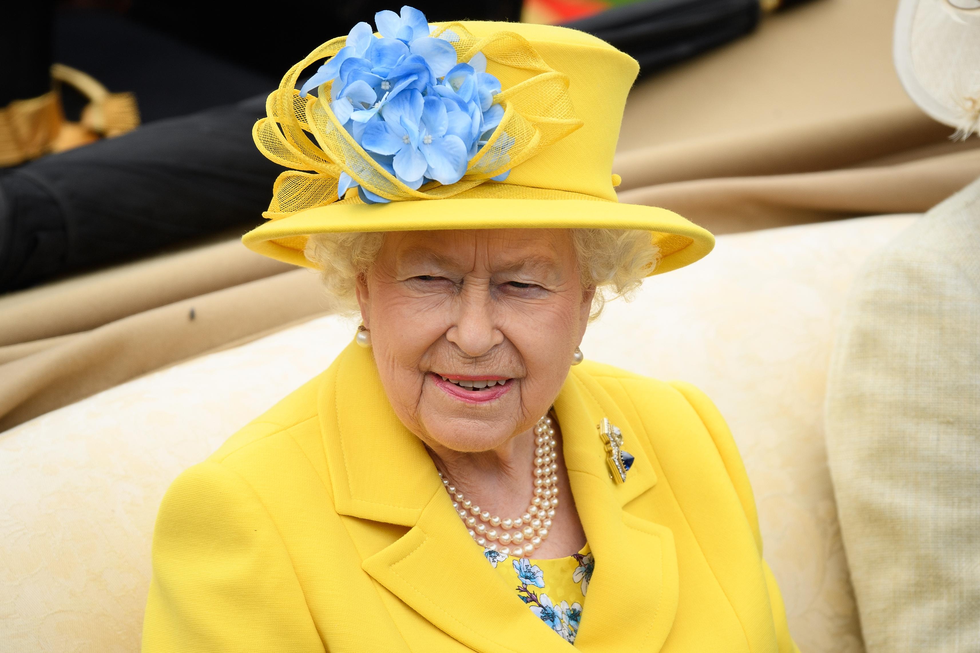 Pokrenuta istraga: Zašto je objavljeno što će se dogoditi kad umre engleska kraljica