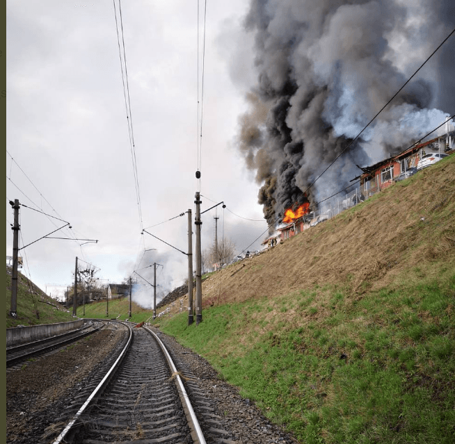 U raketnom napadu pogođene željeznička stanica u Lavovu - Avaz