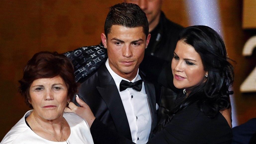 Nakon porodične tragedije oglasila se i Ronaldova sestra: Naš mali anđeo već je u tatinom krilu