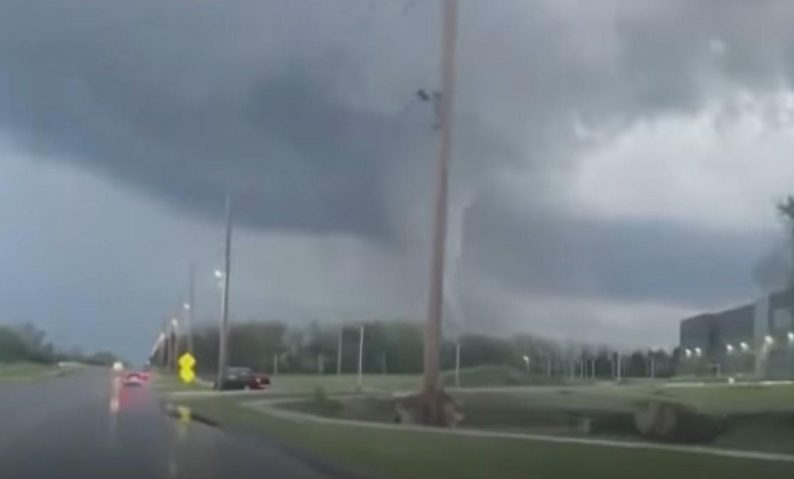 Meteorološka služba je saopćila da je tornado trajao 21 minut - Avaz