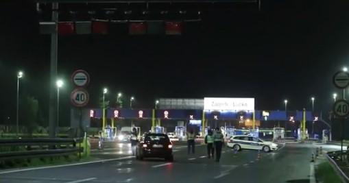 Autocesta više od 12 sati nakon okršaja Torcide s policijom blokirana