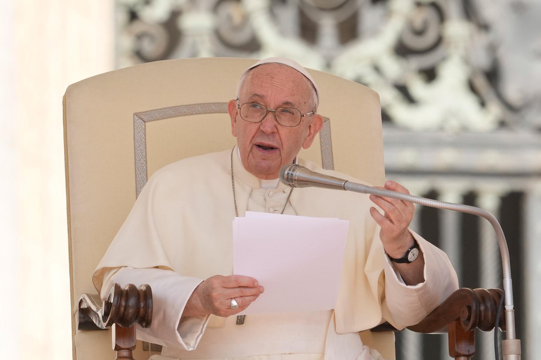 Papa Franjo: Srce mi je slomljeno zbog masovne pucnjave u Teksasu