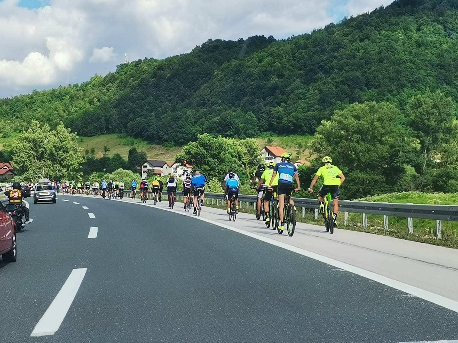 Biciklistički maraton stigao do Kaknja - Avaz