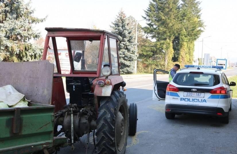 Policija zaustavila 26- godišnjeg traktoristu - Avaz