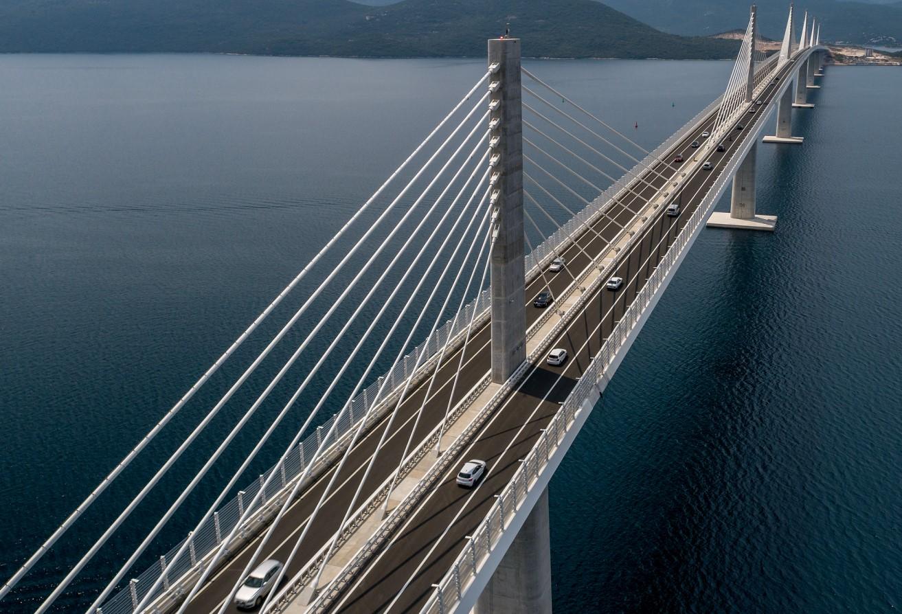 Stručnjaci objasnili zašto Pelješki most nema biciklističku i pješačku stazu